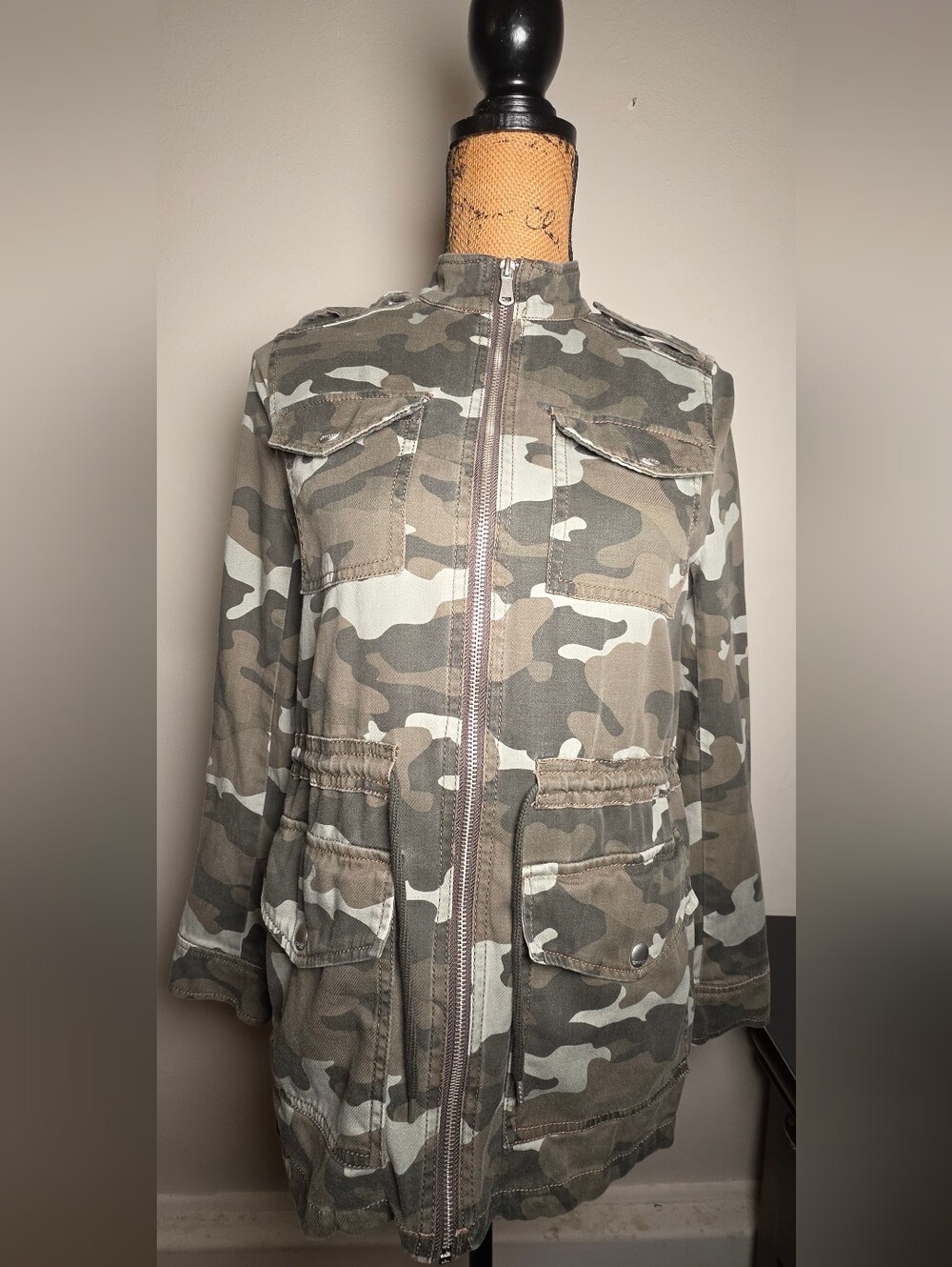 Express Women's Olive & Tan Camo Zip-Front Utility Jacket